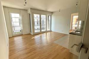 Lichtdurchflutete 2 Zimmerwohnung mit Einbauküche – Am Münchfeld 43, 80999 Untermenzing, München – Vorschaubild 2