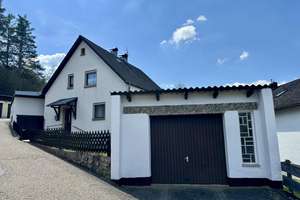 Ein-/Zweifamilienhaus in Laaber – Die vollständige Adresse der Immobilie erhältst du vom Anbieter., 93164 Laaber – Vorschaubild 2