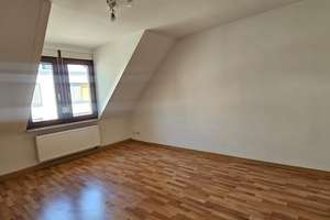 Sanierte Dachgeschosswohnung über den Dächern von Heidelberg Bergheim – Bluntschlistraße 23, 69115 Bergheim, Heidelberg – Vorschaubild 3