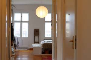 Altbaucharme, ruhige Citylage, mit Licht und Luft – Die vollständige Adresse der Immobilie erhältst du vom Anbieter., 10249 Friedrichshain, Berlin – Vorschaubild 2