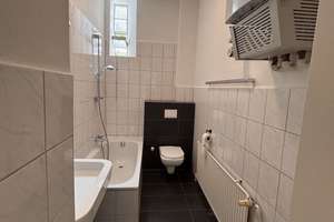 Denkmalgeschützer Stilaltbau! 4 ZKB - 113 m² modernisiert 2018 mit EBK Wi-Biebrich € 380.000,- – Stettiner Straße 19, 65203 Biebrich, Wiesbaden – Vorschaubild 8