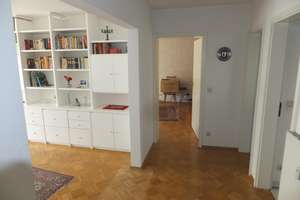 Sonnige Südlage, großzügig, freundlich, zentral gelegen mit schönem Balkon frei ab 01.09.2026. – Brettener Straße 27, 75177 Nordstadt, Pforzheim – Vorschaubild 2