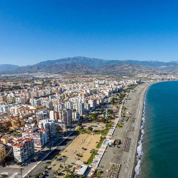 Torre del Mar Villa