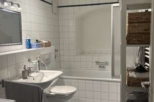 Untermiete 1.08.26- 30.9.26: Gemütliche Wohnung mitten in Altstadt  – Die vollständige Adresse der Immobilie erhältst du vom Anbieter., 93047 Innenstadt, Regensburg – Vorschaubild 3
