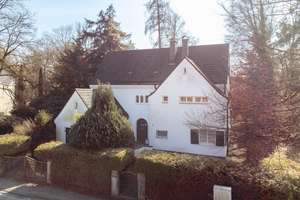 Beste Lage mit nostalgischer Atmosphäre und einem weitläufigen Garten – Die vollständige Adresse der Immobilie erhältst du vom Anbieter., 87700 Innenstadt, Memmingen – Vorschaubild 3