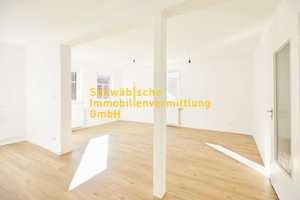 *Traumhaus & Raumwunder*, große Terrasse, Stellplatz, schöne & ruhige Lage – Stuttgart – Vorschaubild 2