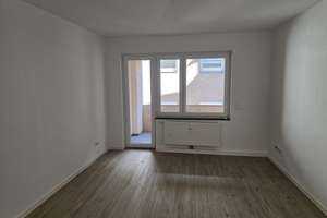 3-ZW mit Balkon in Innenstadtlage - 2er-WG möglich!
