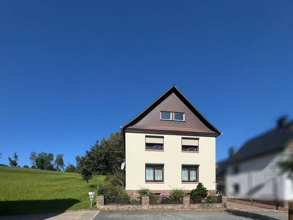 Immobilie in Deensen - Familienfreundliches EFH mit Garten, Blick ins Grüne & viel Platz! - Bild 1