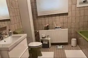 Charmanter Bungalow mit zwei Wohneinheiten – Ludwigsburg (Kreis) – Vorschaubild 8