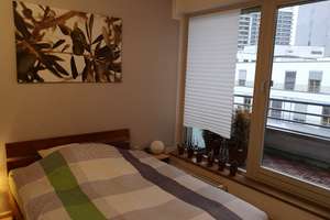 Schöne, gepflegte 2-Zimmer-Wohnung mit Balkon und EBK in Mitte, Berlin – Die vollständige Adresse der Immobilie erhältst du vom Anbieter., 10117 Mitte (Ortsteil), Berlin – Vorschaubild 2