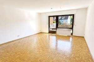 Freigestellte 3-Zi-Wohnung mit großem Balkon, großem Keller und Garage