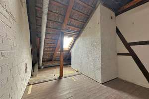 Selbstnutzung oder Kapitalanlage: 3-Parteien-Haus in zentraler Wohnlage – Die vollständige Adresse der Immobilie erhältst du vom Anbieter., 17087 Altentreptow – Vorschaubild 40