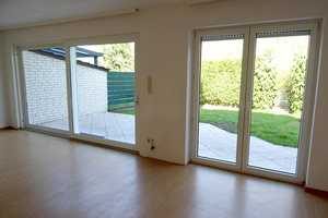 Modernisierte Doppelhaushälfte mit schönem Garten und Doppel-Carport – Herford (Kreis) – Vorschaubild 1