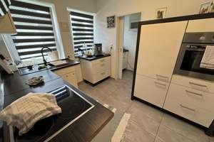 Straubing-Süd: Dreifamilienhaus mit Garagen – Eine Einheit frei verfügbar – Die vollständige Adresse der Immobilie erhältst du vom Anbieter., 94315 Kernstadt, Straubing – Vorschaubild 25