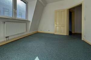 Großzügige 4-Zimmer-Altbauwohnung mit Charme – ruhig gelegen im beliebten Ölberg – Die vollständige Adresse der Immobilie erhältst du vom Anbieter., 42105 Elberfeld, Wuppertal – Vorschaubild 17