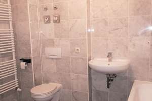 Schöne Wohnung mit hohen Decken, Wohnküche und Wintergarten. – Elsbethstr. 17, 4155 Gohlis-Süd, Leipzig – Vorschaubild 8