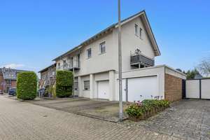 Preisreduziert: Maisonette-Wohnung mit eigenem Zugang & Garage – Wohnen mit Hausgefühl – Die vollständige Adresse der Immobilie erhältst du vom Anbieter., 41542 Dormagen – Vorschaubild 11