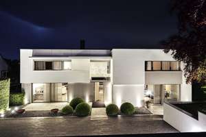 Private, High-End Living - Vollmöbliert