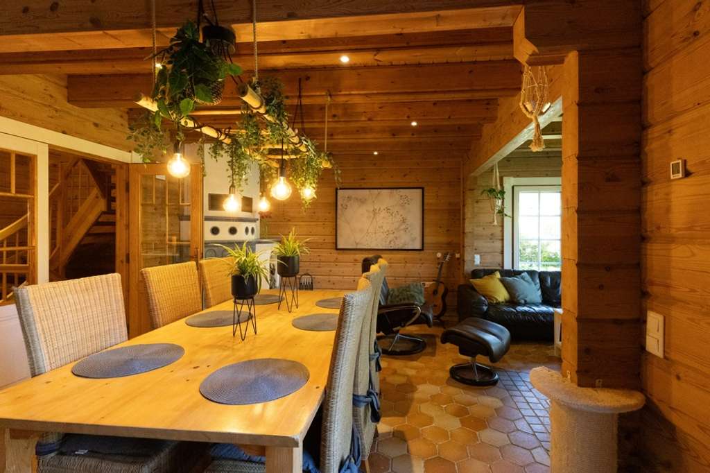 Immobilie in Ahaus - Schönes Leben in Holz und Licht – Blockhaus mit Garten in ruhiger Lage - Bild 4