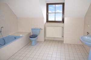 Attraktive 3-Zimmer-DG-Wohnung inklusive Garage – Die vollständige Adresse der Immobilie erhältst du vom Anbieter., 85416 Langenbach – Vorschaubild 5
