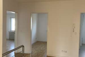 Wohnen wie im eigenen Haus! BJ 71- sanierte 3–4-Zi.-Wohnung auf zwei Ebenen mit Garten & Garage! – Die vollständige Adresse der Immobilie erhältst du vom Anbieter., 30519 Seelhorst, Hannover – Vorschaubild 6