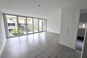 // tolle 2 Zimmer Wohnung mit Balkon im 1. OG // – Kampstr. 19, 46117 Oberhausen – Vorschaubild 2