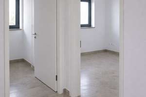 Gepflegtes Reihenhaus mit 4 Zimmern in Regensburg-Sallern-Gallingkofen – Steigerwaldstraße 19a, 93057 Sallern-Gallingkofen, Regensburg – Vorschaubild 13