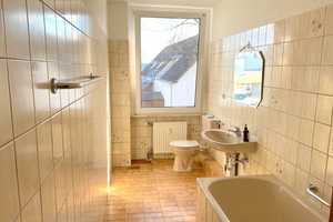 Ihr neues Zuhause mit Wohlfühlfaktor – Lichtdurchflutete 2-Zimmer-Wohnung in Düsseldorf-Reisholz – Düsseldorf – Vorschaubild 9