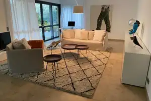 Grosse Luxuswohnung am Naturschutzgebiet – ideal für Homeoffice und Familie – Tachenbergstraße 29c, 70499 Stuttgart – Vorschaubild 2