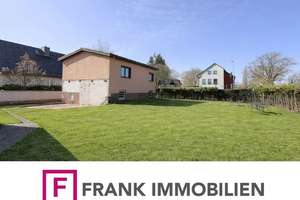 FRANK IMMOBILIEN - Individuell bebaubares Grundstück -   mit ca. 734m² in Lichtenrade/ Marienfelde