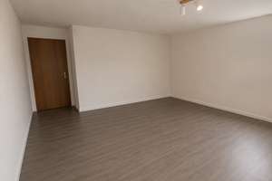 Modernisierte 3-Zimmer-Wohnung mit 2 Balkonen in ruhiger Lage – Die vollständige Adresse der Immobilie erhältst du vom Anbieter., 70437 Zuffenhausen-Mitte, Stuttgart – Vorschaubild 8
