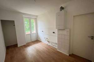 Moderne 4 Zimmer Wohnung für Familien | + Balkon und individuelle EBK auf Wunsch – Heinrich-Heine-Straße 51, 8058 Nordvorstadt, Zwickau – Vorschaubild 6