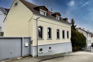 Attraktives 1-2-Familienhaus - ideal auch für zwei Generationen! – Die vollständige Adresse der Immobilie erhältst du vom Anbieter., 65199 Dotzheim, Wiesbaden – Vorschaubild 1