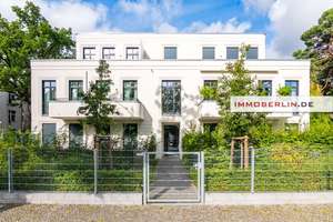 IMMOBERLIN.DE - Großzügige familienfreundliche Wohnung mit Balkon, Loggia & stilvollem Ambiente