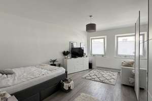 Großzügiges Apartment mit einladender Wohnküche und Sonnenbalkon in Lindenthal!
