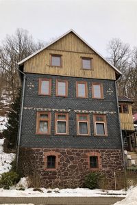 Solides Dreifamilienhaus mit Teilvermietung und Gestaltungsspielraum