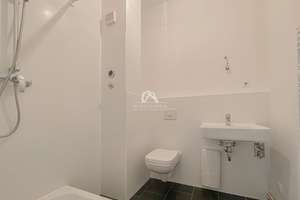 TOP-LAGE IM PRENZLAUER BERG! RENOVIERTE UND KLASSISCHE ALTBAUWOHNUNG! PROVISIONSFREI! – Schönhauser Allee 103, 10439 Prenzlauer Berg, Berlin – Vorschaubild 9