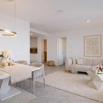 Henninger Turm – Zwei-Zimmer-Residence mit Skyline-Blick