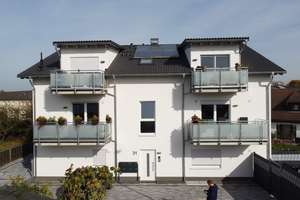 Helle 3-Zimmer Wohnung mit Balkon im 1. OG in Pulheim - Nachmieter gesucht – Am Weidenbach 31, 50259 Pulheim – Vorschaubild 1