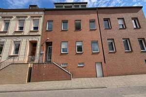 Kernsarnierte Maisonettewohnung in Bettrath-Hoven zu vermieten