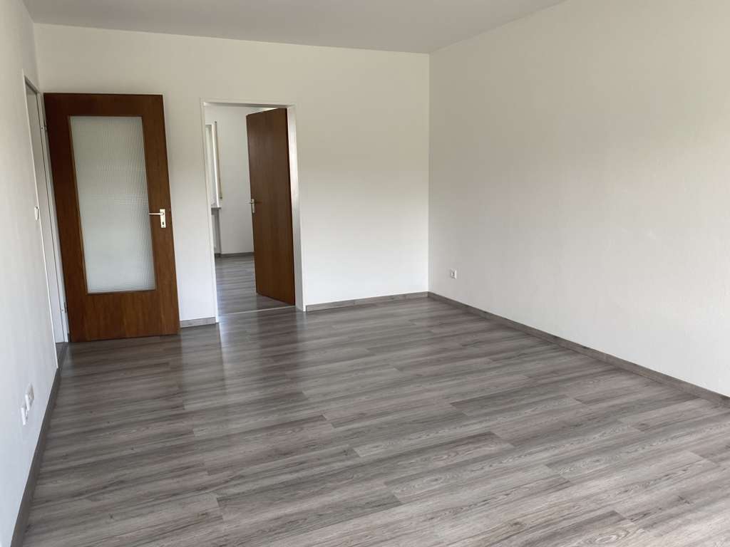 Immobilie in Trostberg - Renovierte großzügige 3 Zi ETW ruhig, Loggia - Bild 4