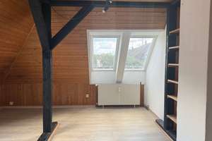 2-Zimmer-Dachgeschosswohnung mit urigem Charme und Einbauküche – Die vollständige Adresse der Immobilie erhältst du vom Anbieter., 38118 Westliches Ringgebiet, Braunschweig – Vorschaubild 2