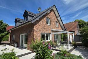 Freistehendes Einfamilienhaus mit großer Garage, nahe am Zentrum.. – Rosenweg 2, 47559 Kranenburg – Vorschaubild 1