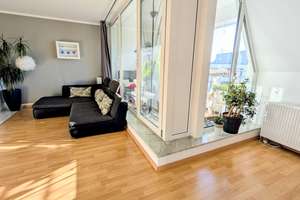 Provisionsfrei: Helle 3-Zimmer-Dachgeschosswohnung mit Balkon, Kamin & Stellplatz in Berlin-Tegel – Die vollständige Adresse der Immobilie erhältst du vom Anbieter., 13507 Tegel, Berlin – Vorschaubild 2