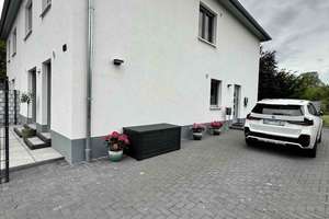 Tolle moderne Doppelhaushälfte in Meine