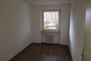 Bonn Alt-Tannenbusch. vermietete 4 ZKB mit Balkon - provisionsfrei! – Hohe Straße 38 a, 53119 Tannenbusch, Bonn – Vorschaubild 14