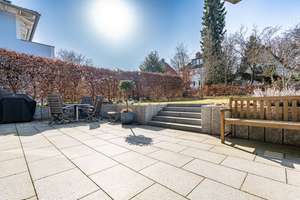 Modernes Einfamilienhaus in begehrter Wohnlage mit großer Terrasse und Garten – Die vollständige Adresse der Immobilie erhältst du vom Anbieter., 22391 Wellingsbüttel, Hamburg – Vorschaubild 35