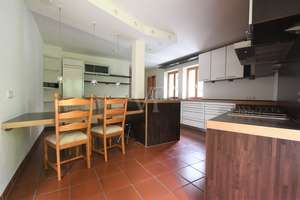 Property thumbnail 9