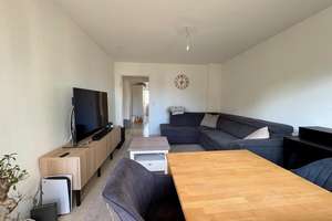 3-Zimmer mit Loggia in sehr gepflegtem Haus