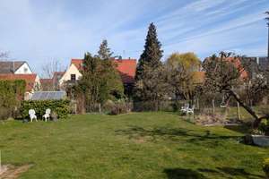 Großzügige Doppelhaushälfte mit großem Garten und Garage in ruhiger Lage von Friedberg – Die vollständige Adresse der Immobilie erhältst du vom Anbieter., 86316 Friedberg – Vorschaubild 2